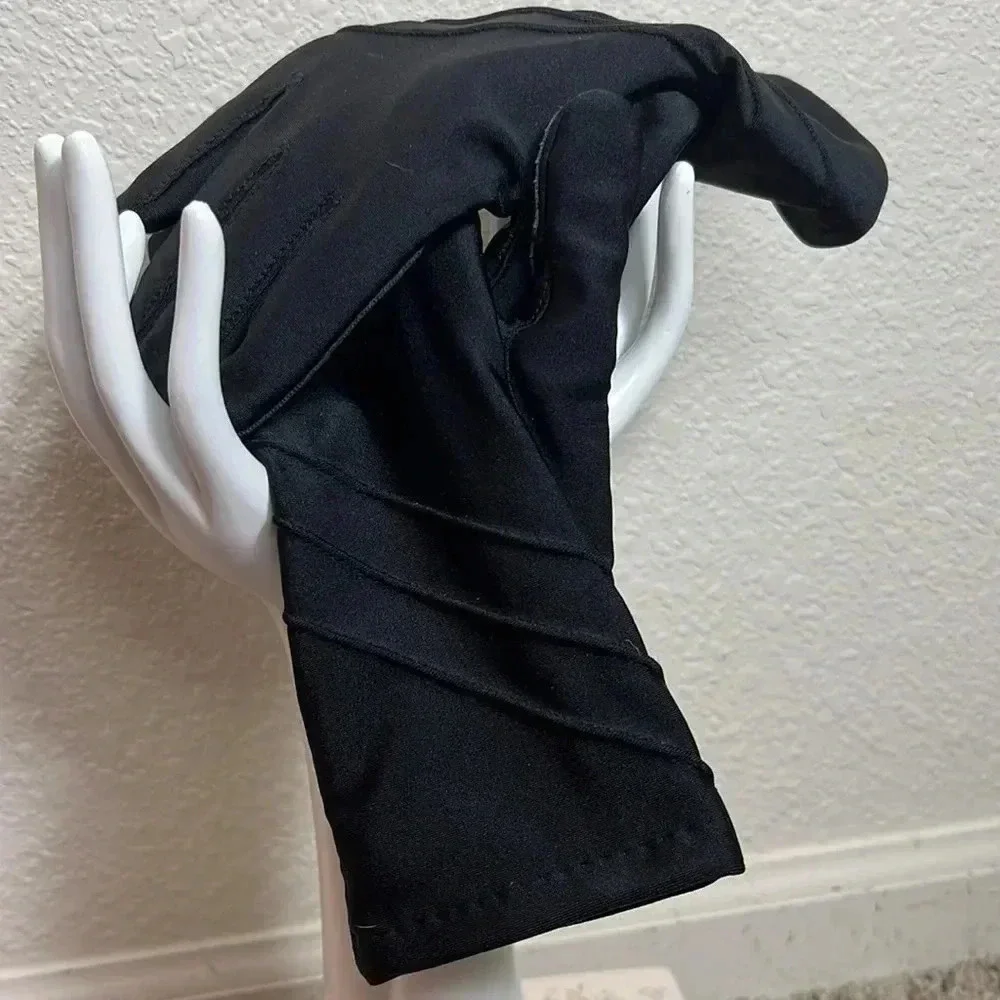 Isotoner Black Spandex Gloves OS